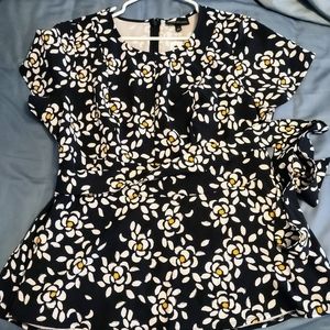 NWT. Lane Bryant Navy Lena Top